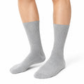 Socken Größe 35-38 aus Strickmaterial in Grau mit Rippstruktur